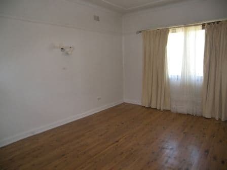26 Acacia Avenue, GWYNNEVILLE NSW 2500, Gwynneville - Thumbnail 8