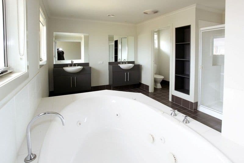 7 Wetlands Boulevard, WILLIAMS LANDING VIC 3027, Williams Landing - Thumbnail 5
