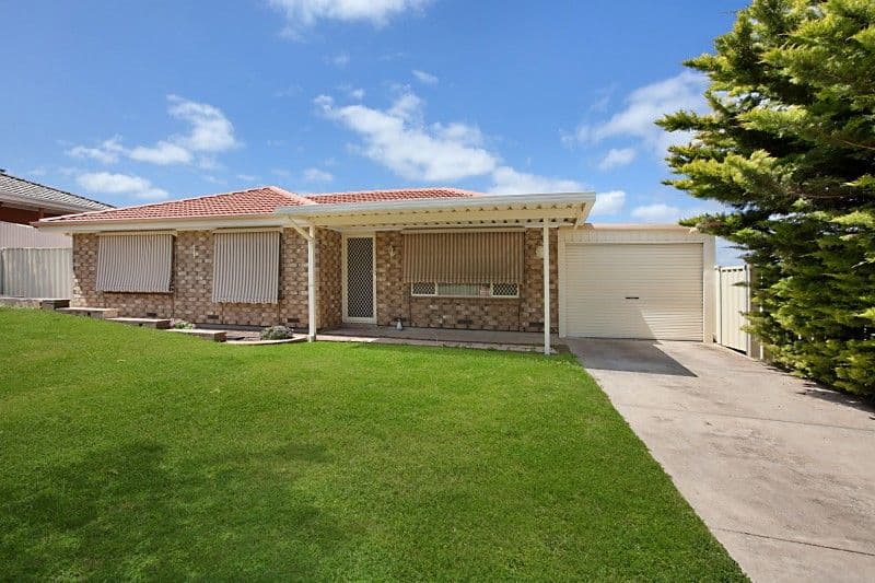 12 Scullin Crescent, TROTT PARK SA 5158, Trott Park - Image 1