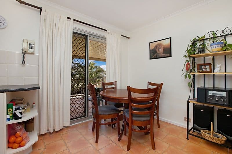 12 Scullin Crescent, TROTT PARK SA 5158, Trott Park - Thumbnail 6