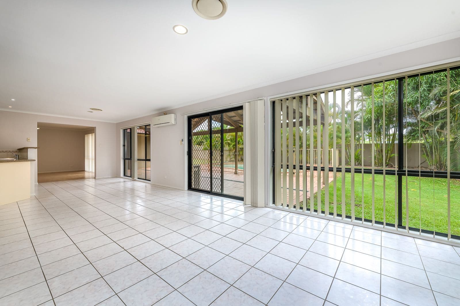 2 Deal Cove, Arundel QLD 4214, Arundel - Thumbnail 3