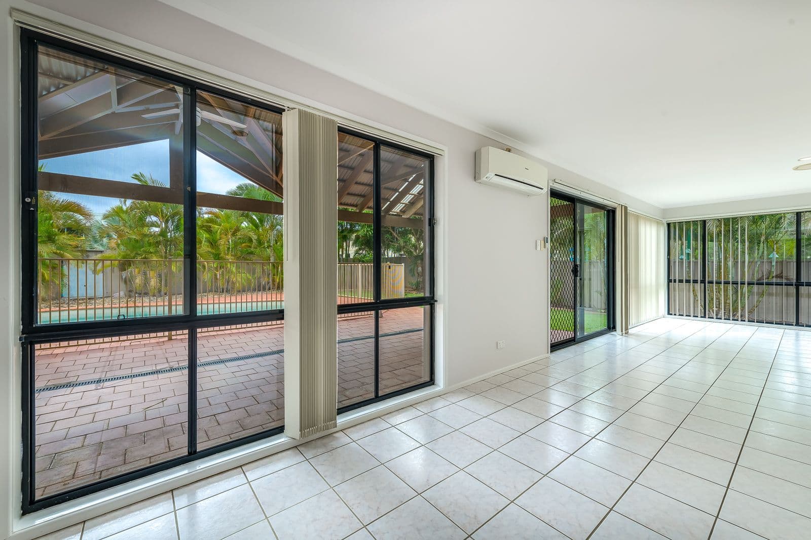 2 Deal Cove, Arundel QLD 4214, Arundel - Thumbnail 4