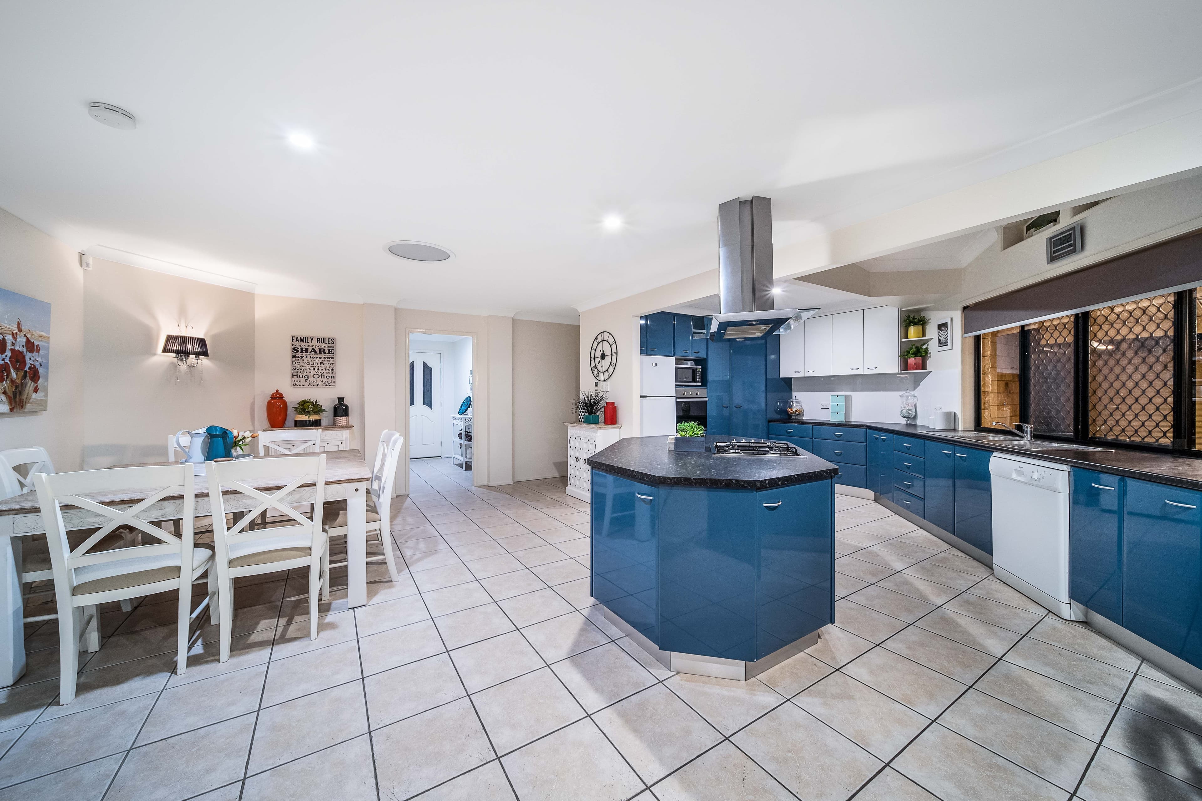 7 Eucalypt Place, Heritage Park QLD 4118, Heritage Park - Thumbnail 4