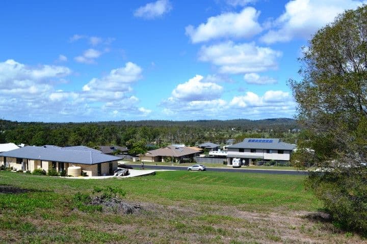 46 Parview Drive, CRAIGNISH QLD 4655, Craignish - Thumbnail 2