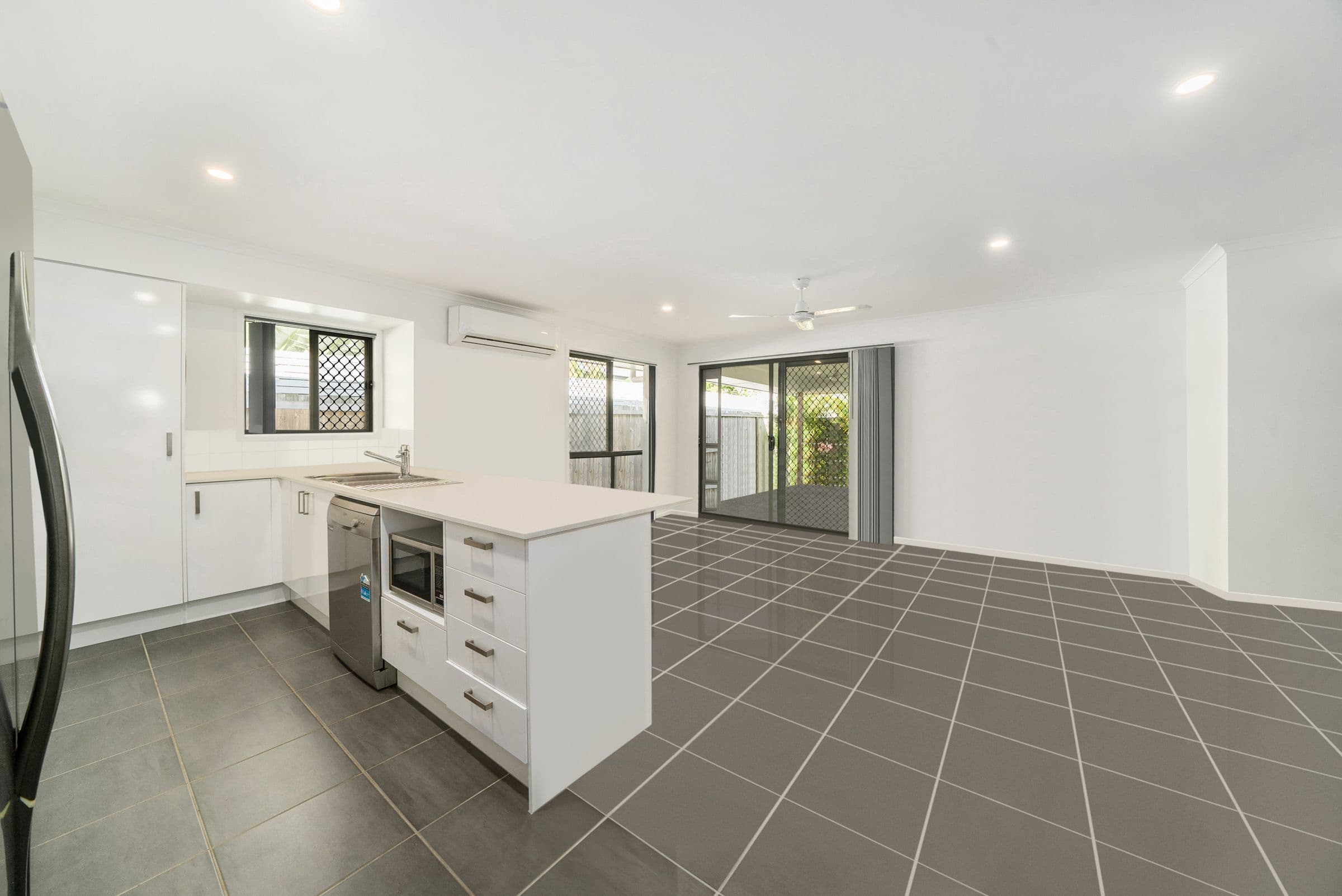 40 Tarong Avenue, North Lakes QLD 4509, North Lakes - Thumbnail 3