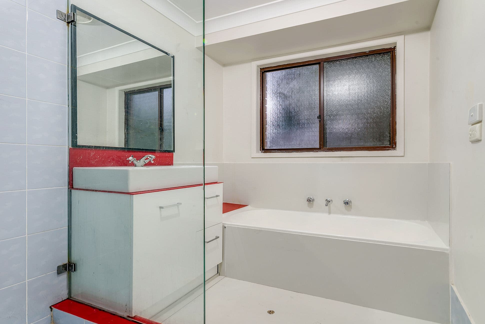 69 Clennam Avenue, Ambarvale - Thumbnail 8
