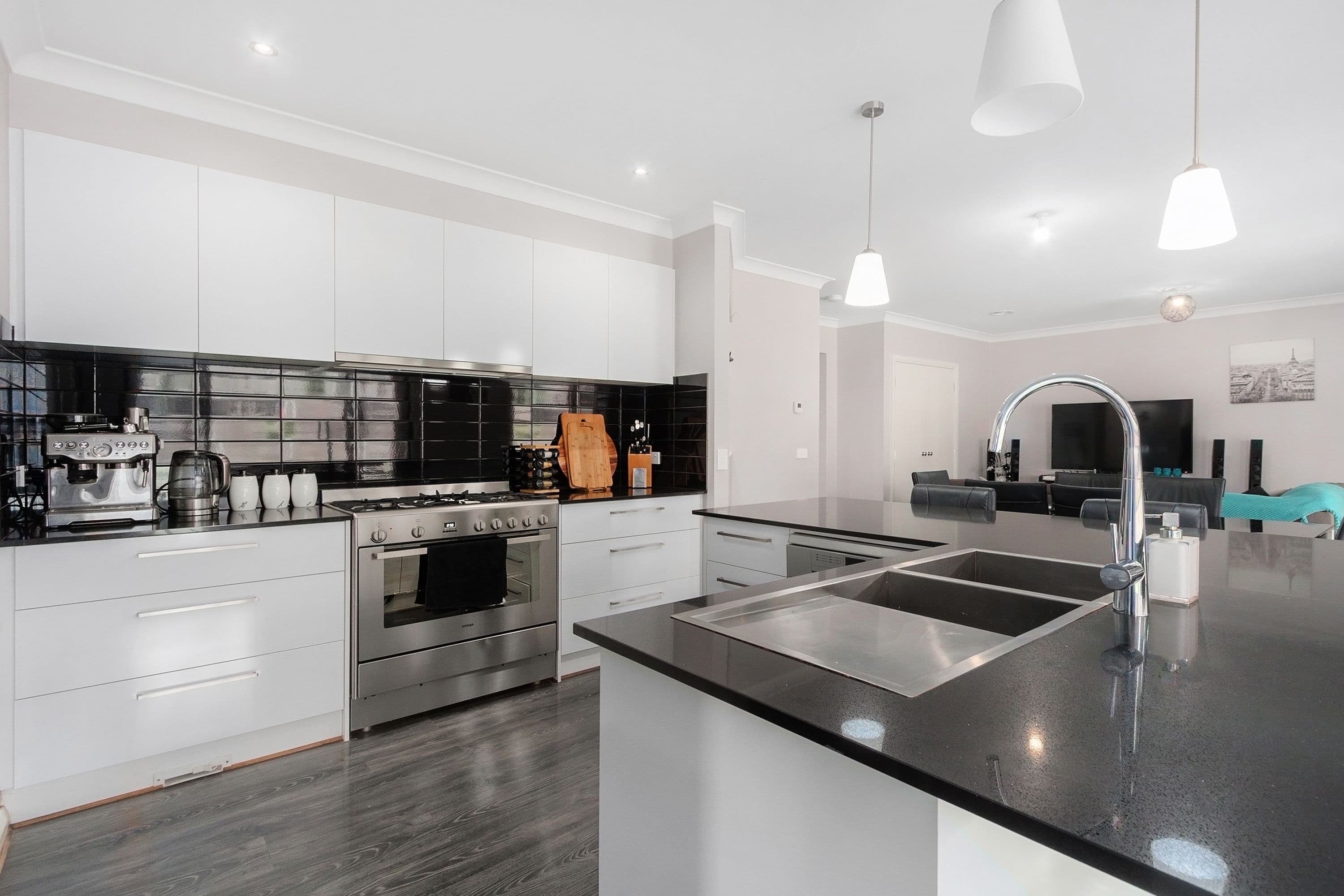 37 Manikato Drive, Drouin VIC 3818, Drouin - Thumbnail 2