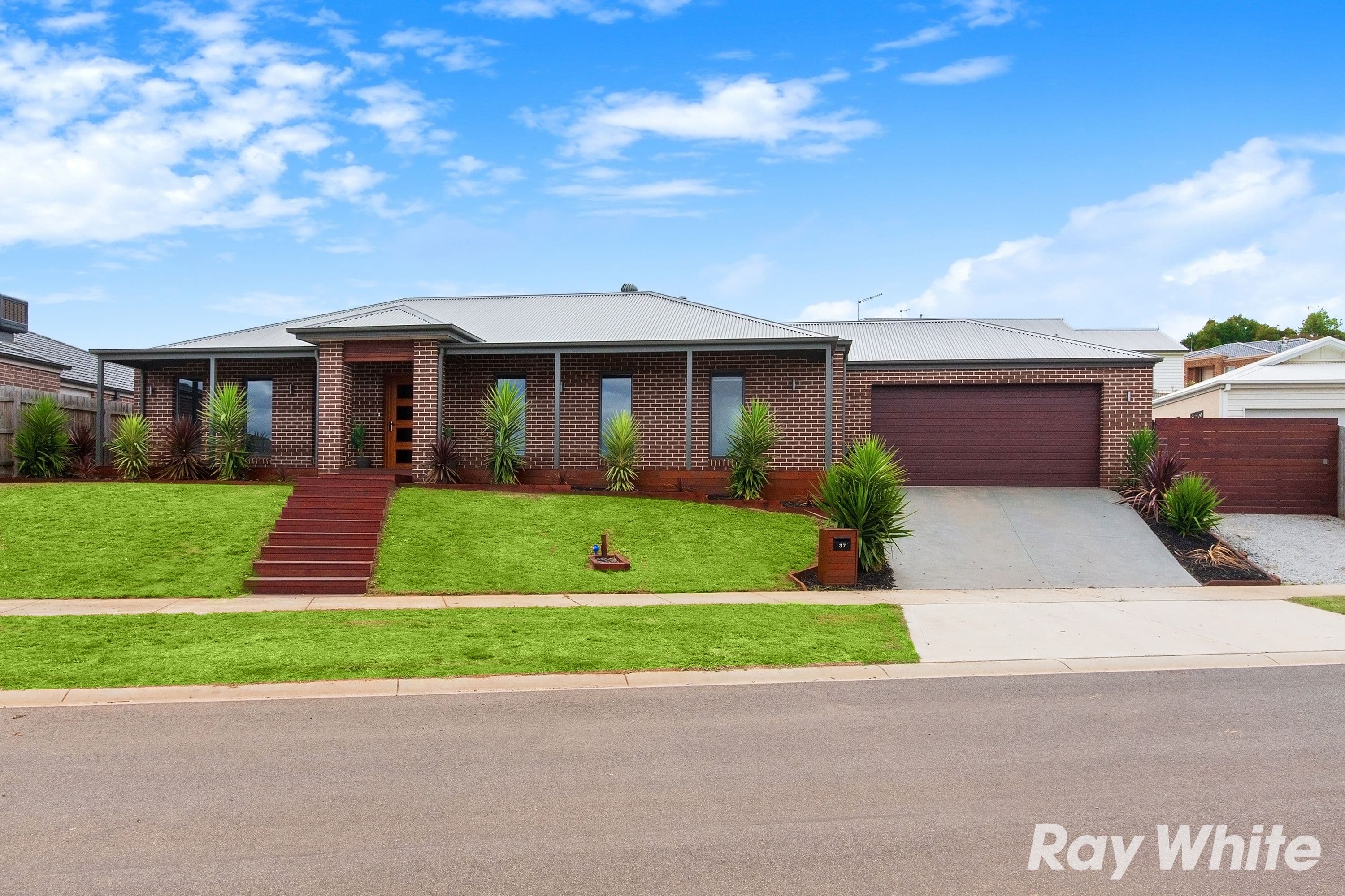 37 Manikato Drive, Drouin VIC 3818, Drouin - Thumbnail 4