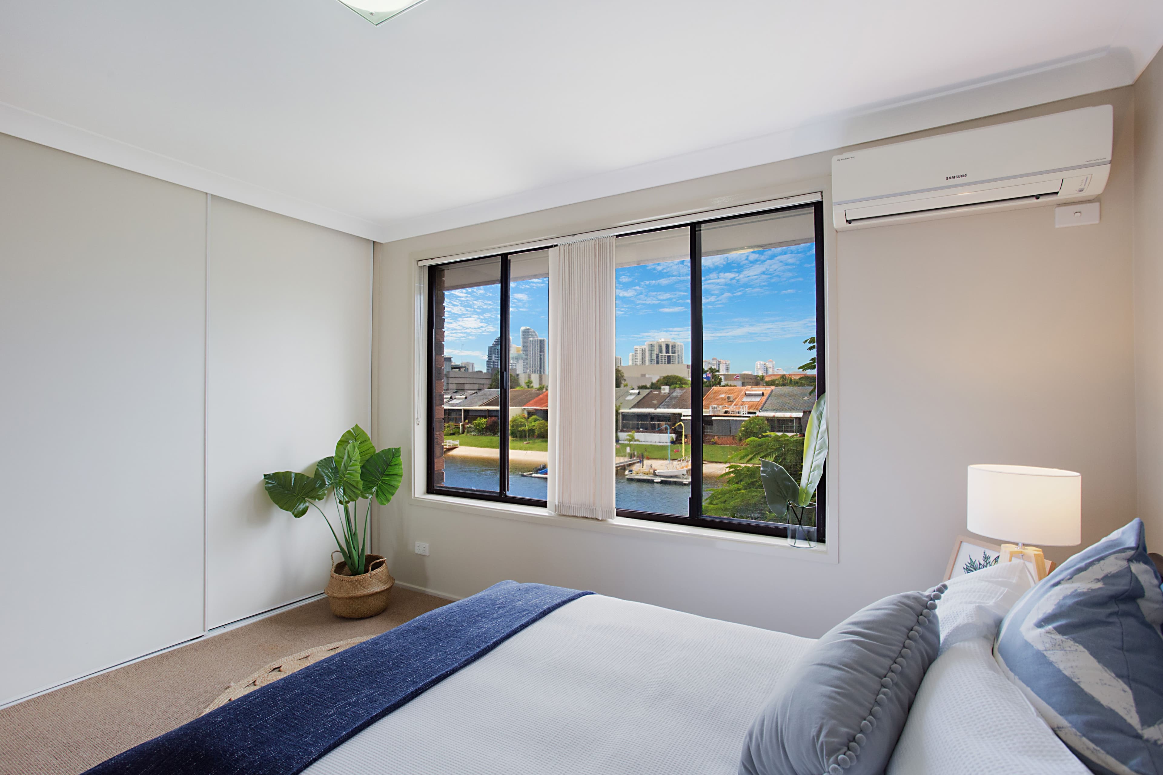 17 Aquila Court, Mermaid Waters QLD 4218, Mermaid Waters - Thumbnail 4