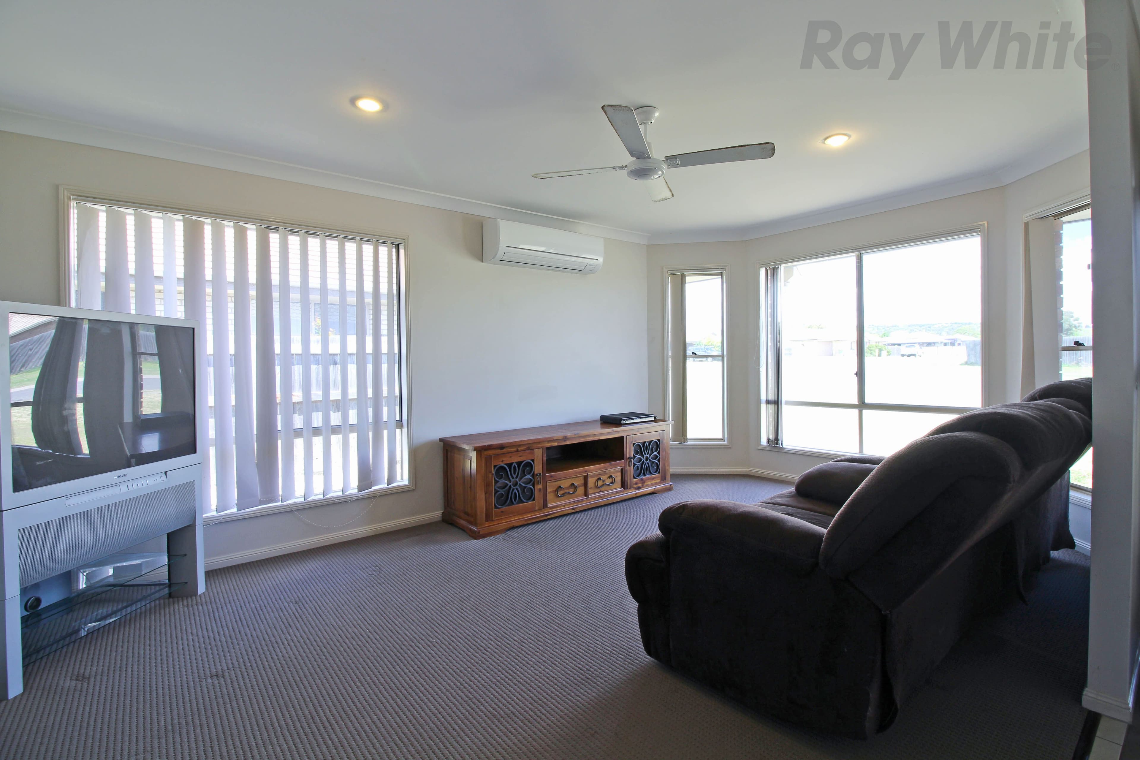 4 Bray Street, Lowood QLD 4311, Lowood - Thumbnail 2