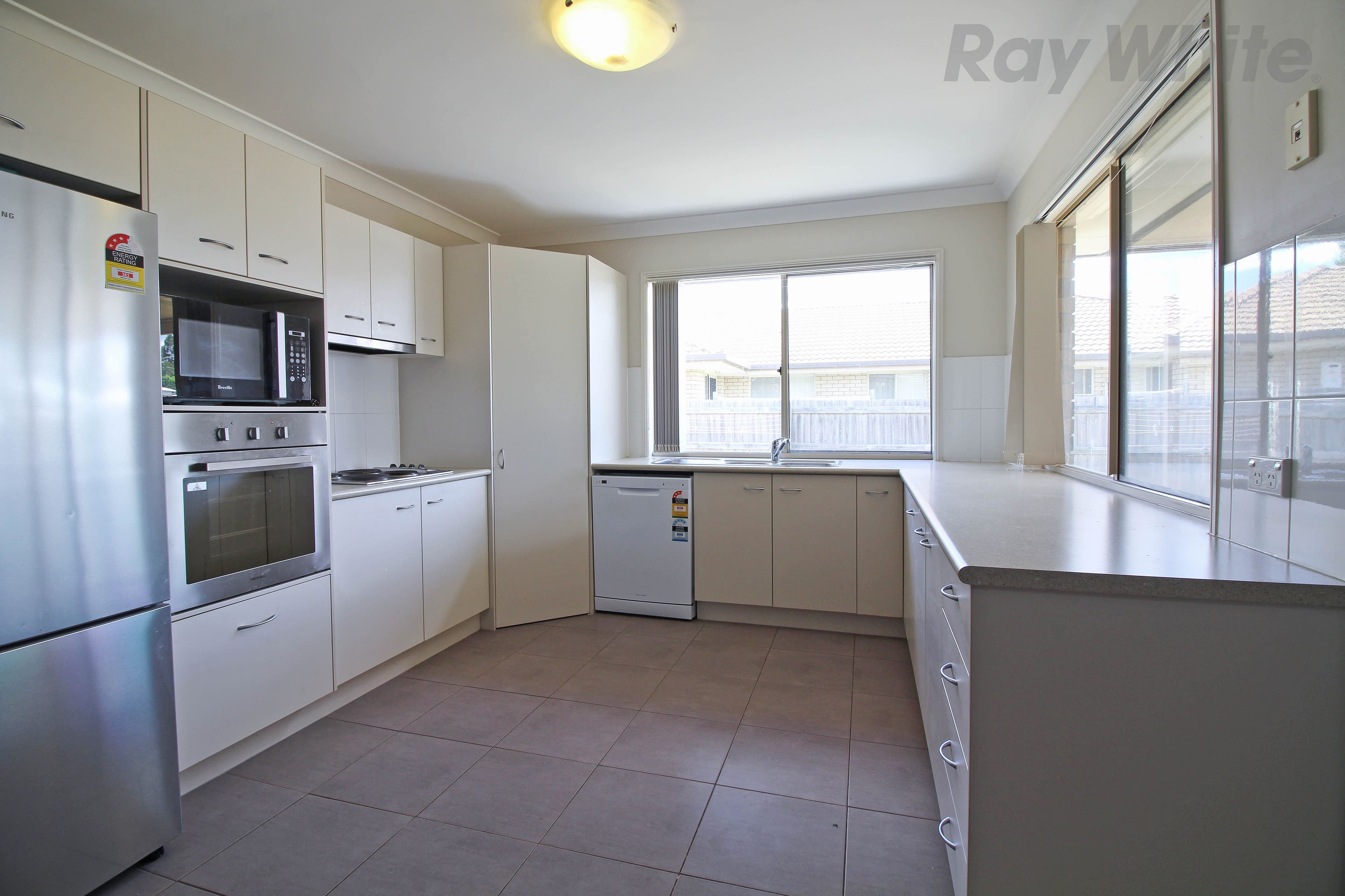 4 Bray Street, Lowood QLD 4311, Lowood - Thumbnail 3