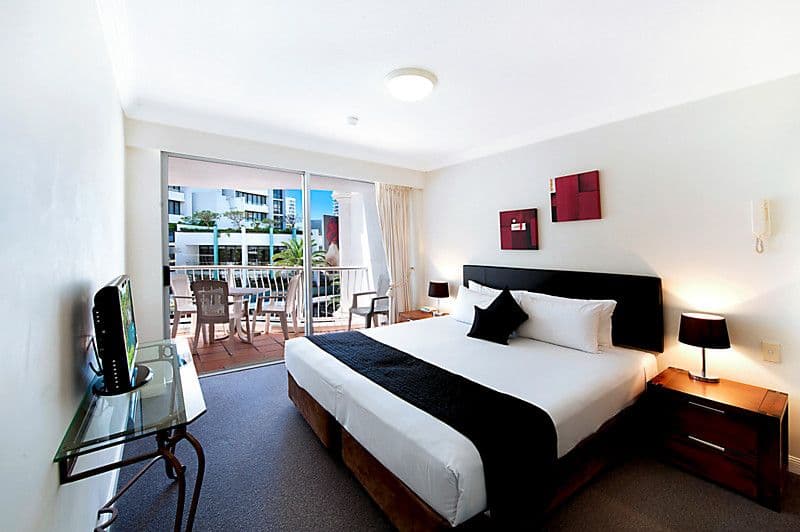 24 Queensland Avenue, BROADBEACH QLD 4218, Broadbeach - Thumbnail 6
