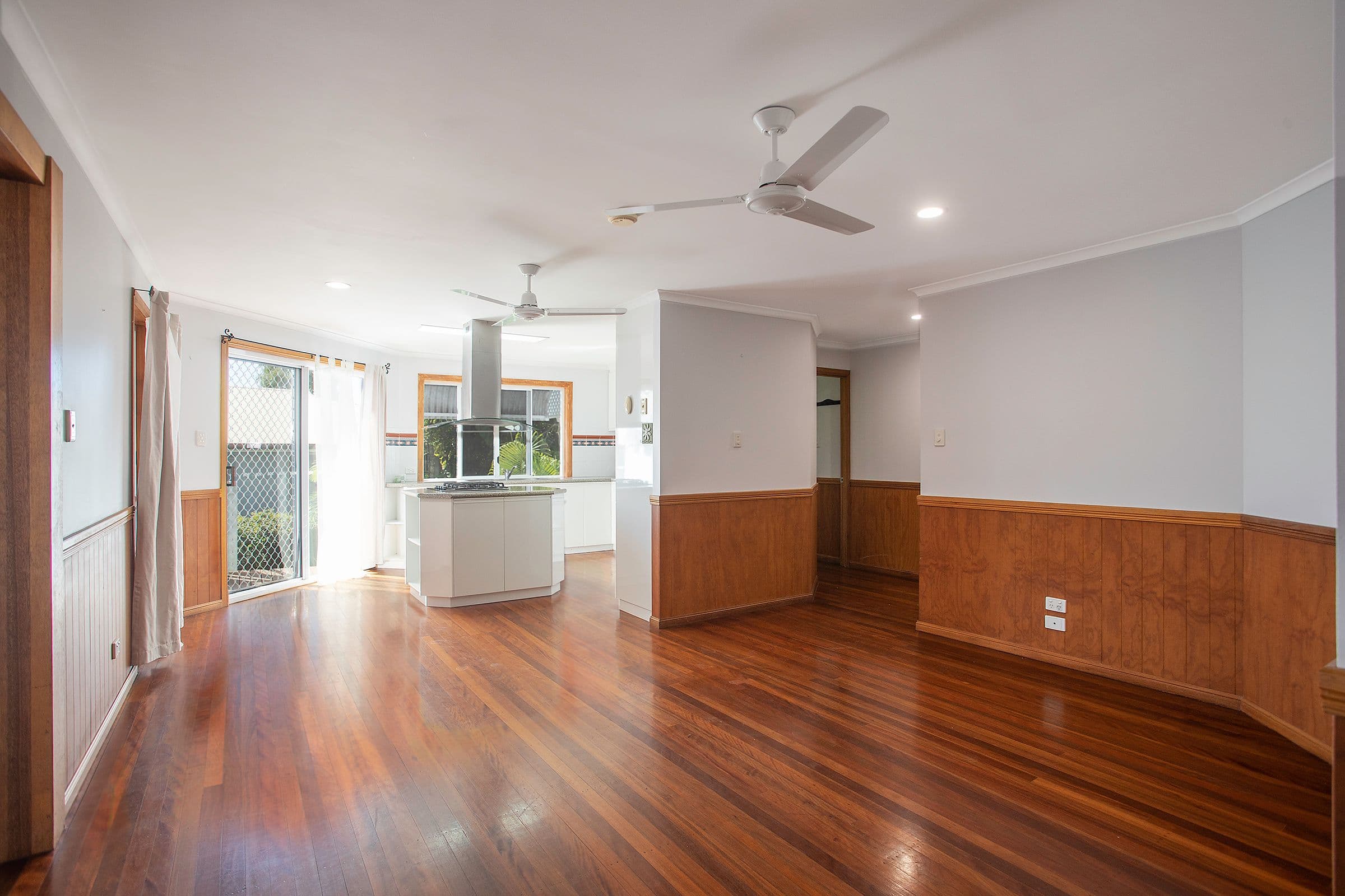 8 Chapman Court, Eimeo QLD 4740, Eimeo - Thumbnail 4