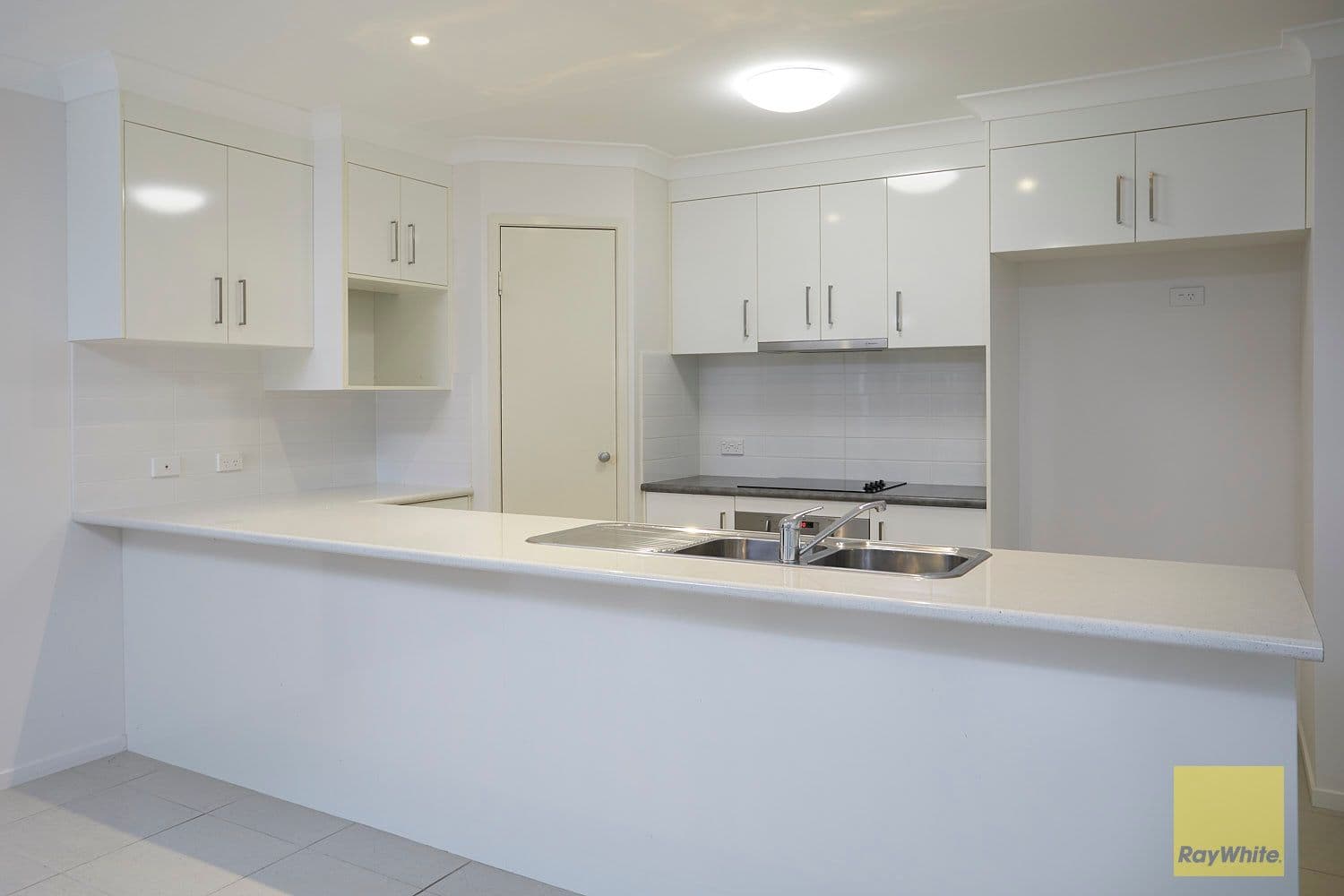 21A Pine Terrace, Redland Bay QLD 4165, Redland Bay - Thumbnail 2