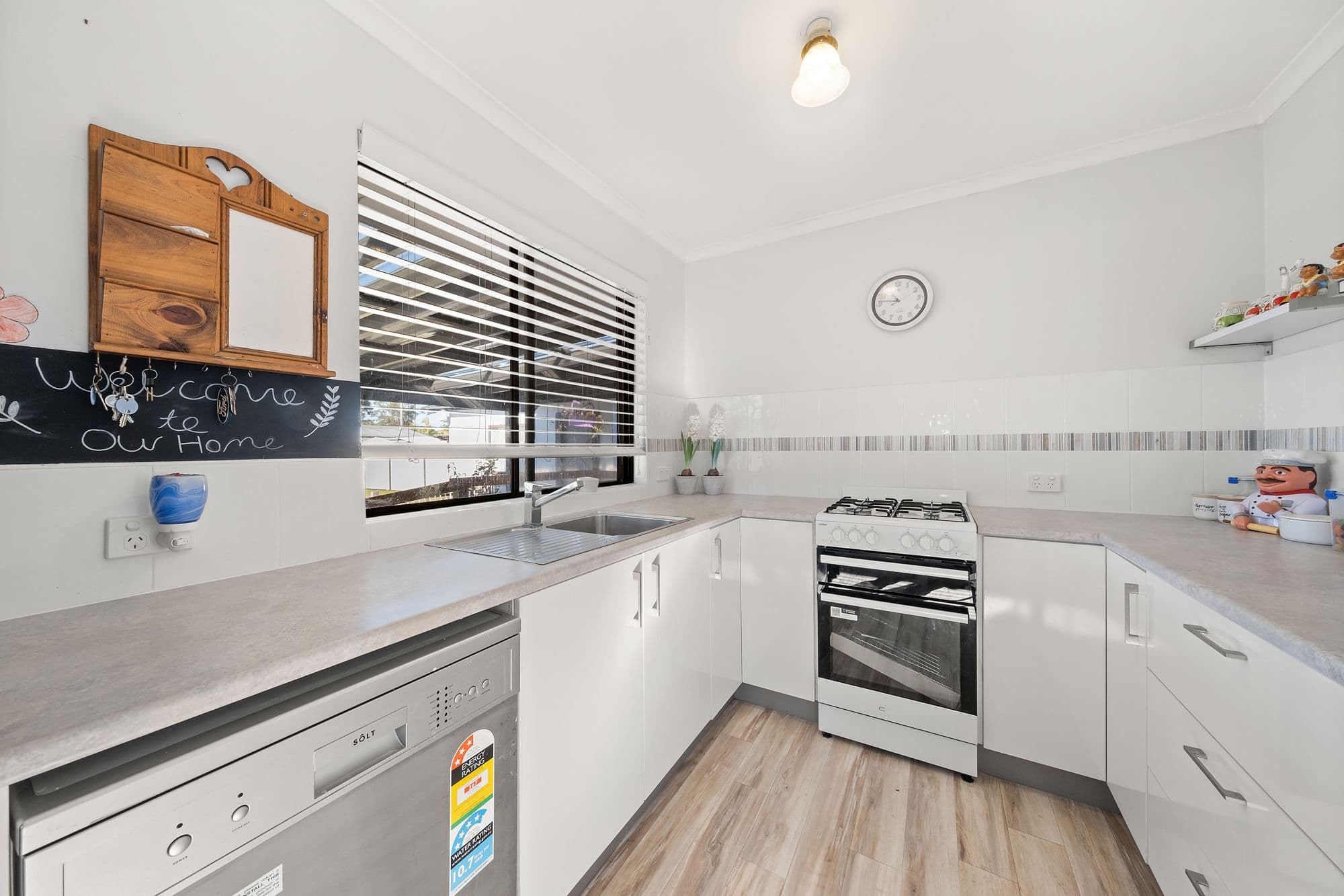 3 Clare Crescent, Berkeley Vale NSW 2261, Berkeley Vale - Thumbnail 3