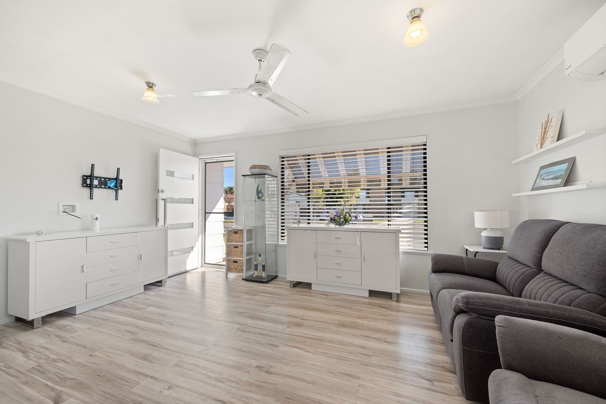 3 Clare Crescent, Berkeley Vale NSW 2261, Berkeley Vale - Thumbnail 4