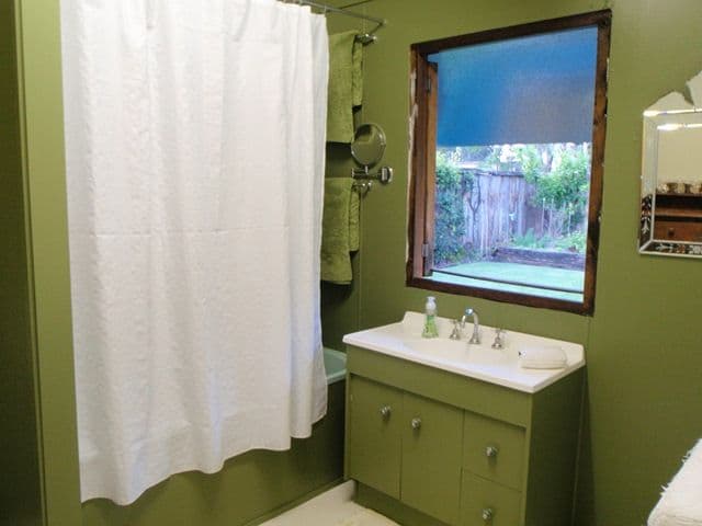 2 Mimosa Street, BLACKALL QLD 4472, Blackall - Thumbnail 5