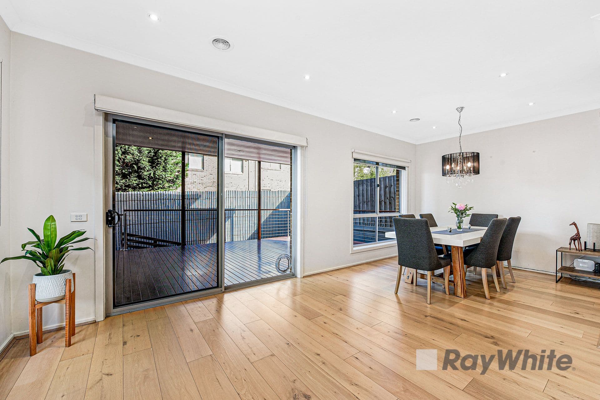 11 Barrier Reef Circuit, Endeavour Hills VIC 3802, Endeavour Hills - Thumbnail 5