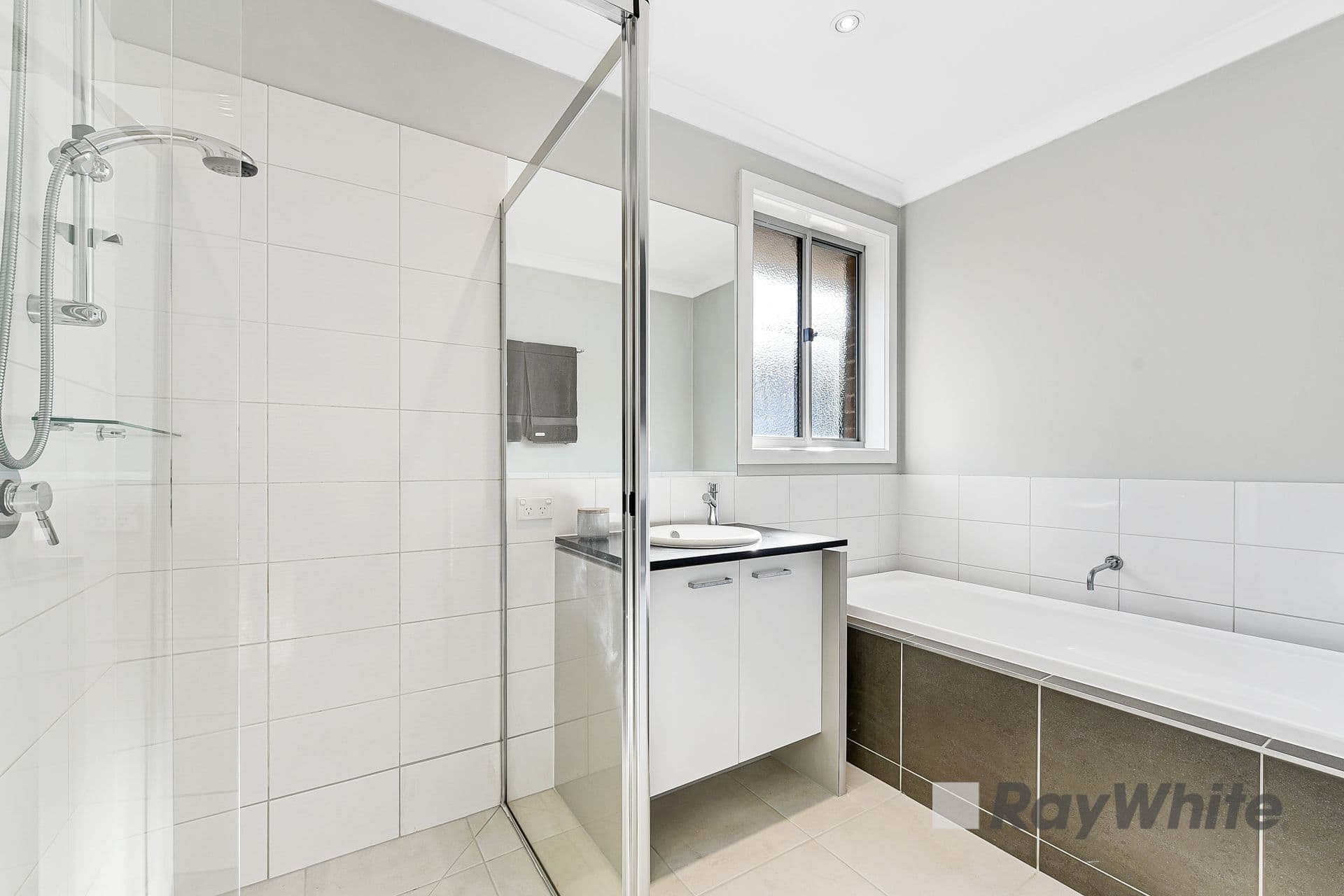 11 Barrier Reef Circuit, Endeavour Hills VIC 3802, Endeavour Hills - Thumbnail 7