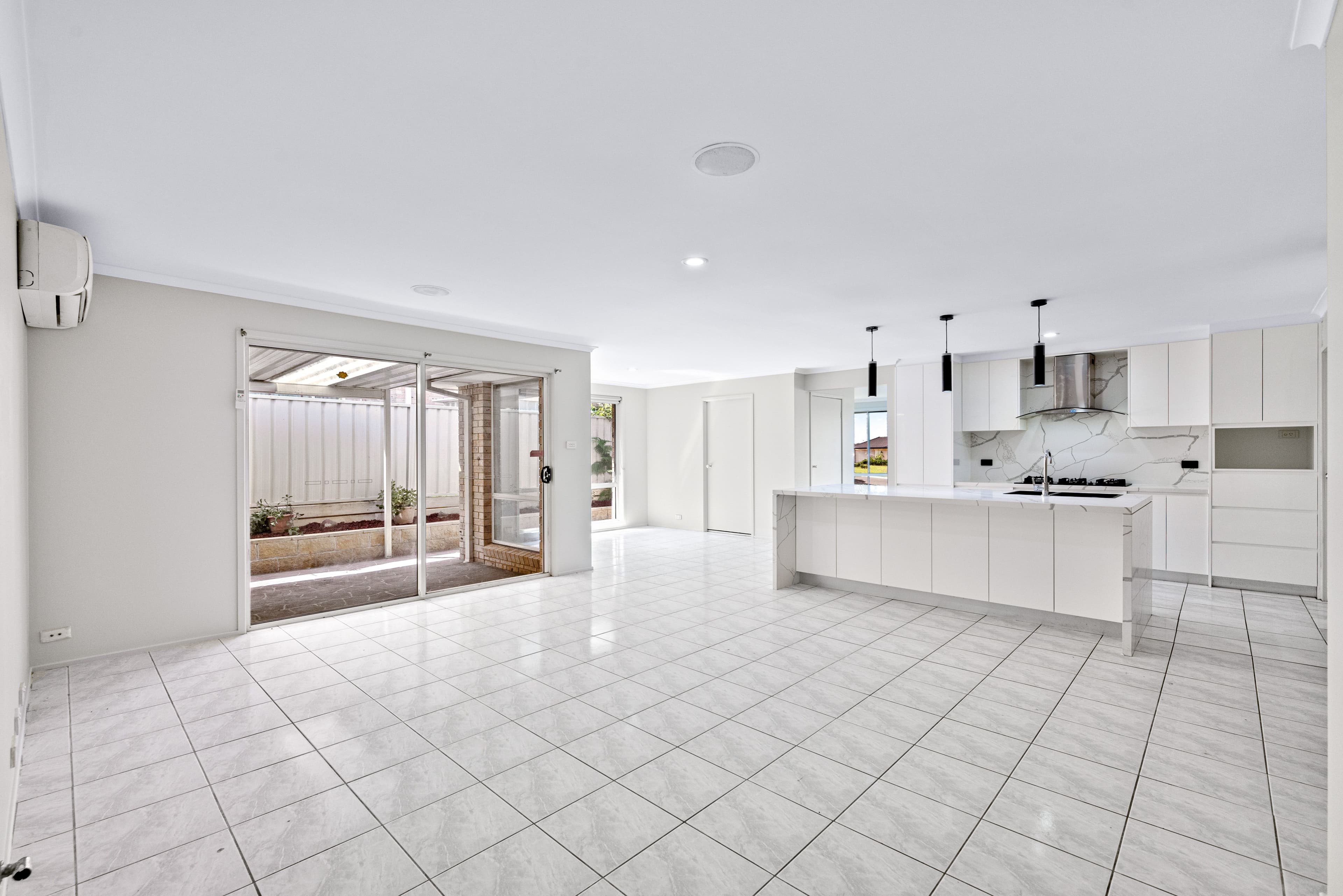 44 Bardolph Avenue, Rosemeadow NSW 2560, Rosemeadow - Thumbnail 3