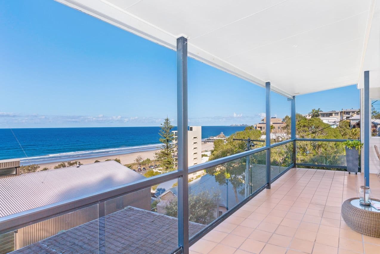 10 Barker Street, CURRUMBIN QLD 4223, Currumbin - Thumbnail 2
