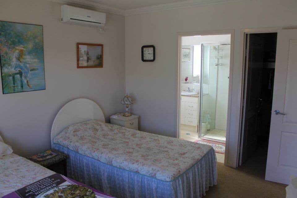225 Logan Street, EAGLEBY QLD 4207, Eagleby - Thumbnail 3