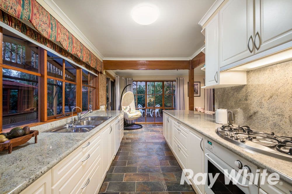 12 Calder Way, WANTIRNA SOUTH VIC 3152, Wantirna South - Thumbnail 5