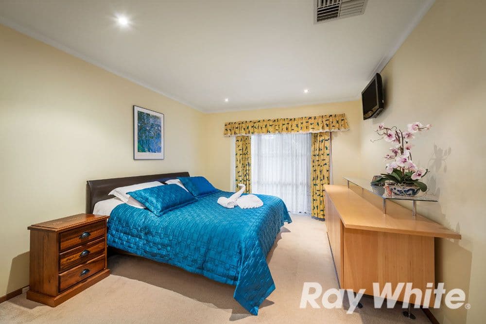 12 Calder Way, WANTIRNA SOUTH VIC 3152, Wantirna South - Thumbnail 6