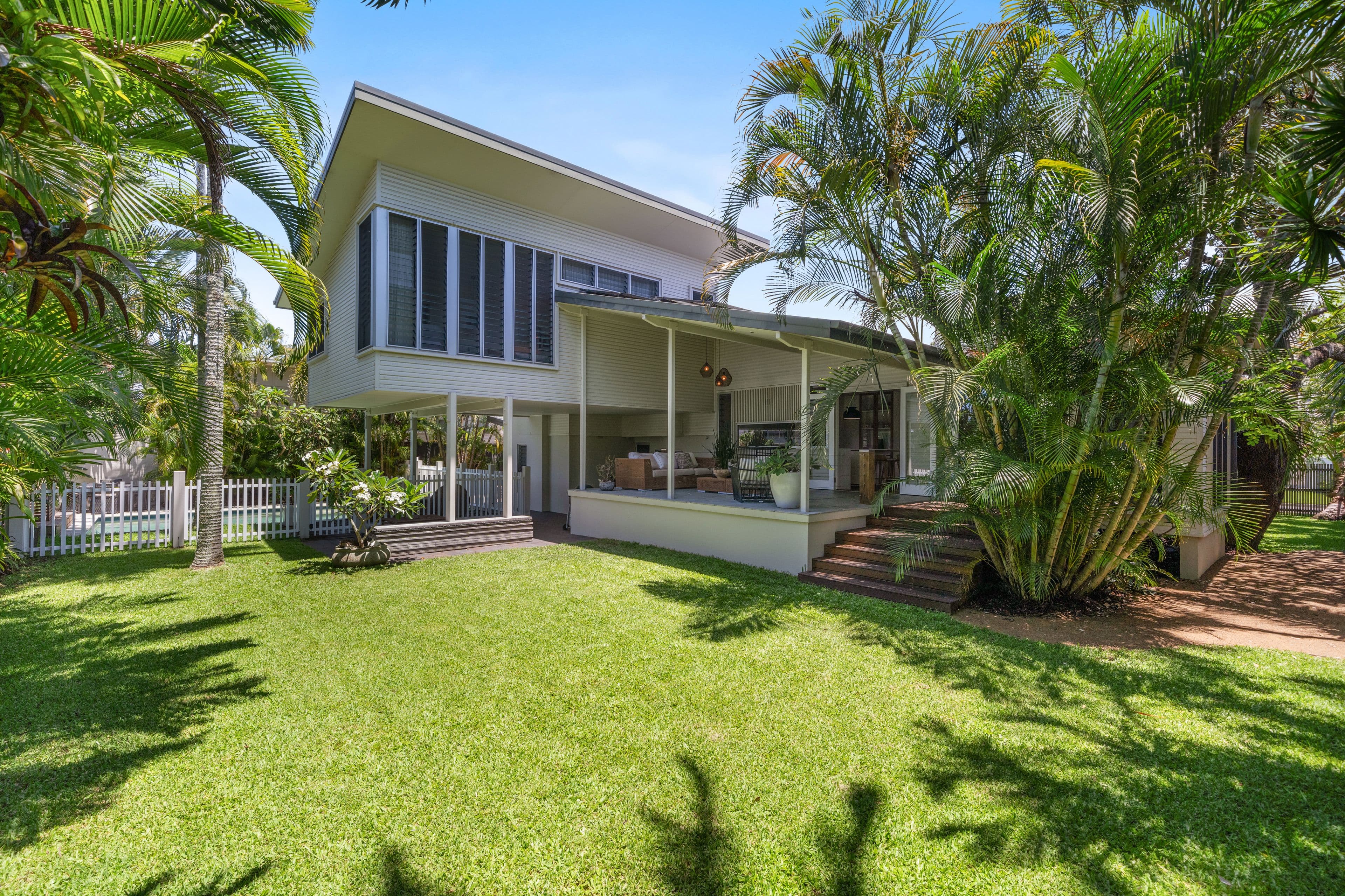 7 Yeringba Street, Mermaid Waters QLD 4218, Mermaid Waters - Image 1