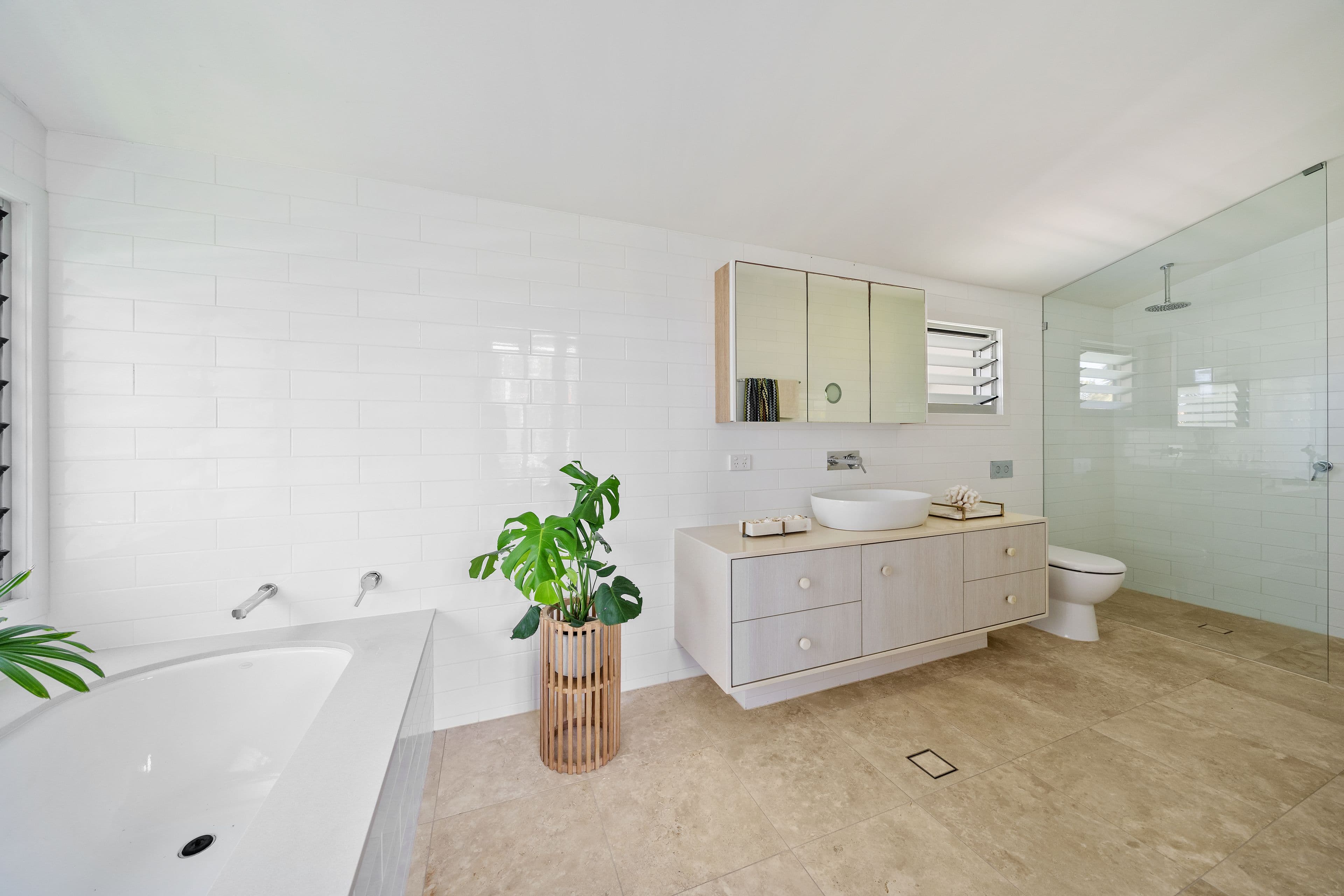 7 Yeringba Street, Mermaid Waters QLD 4218, Mermaid Waters - Thumbnail 8