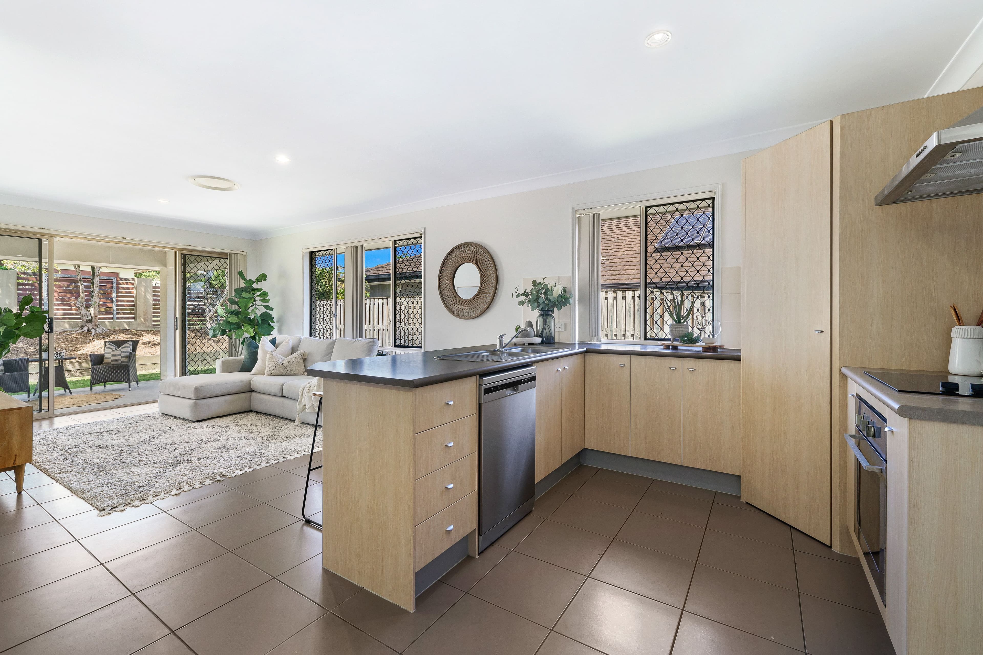 10 Starush Court, Upper Coomera QLD 4209, Upper Coomera - Thumbnail 5