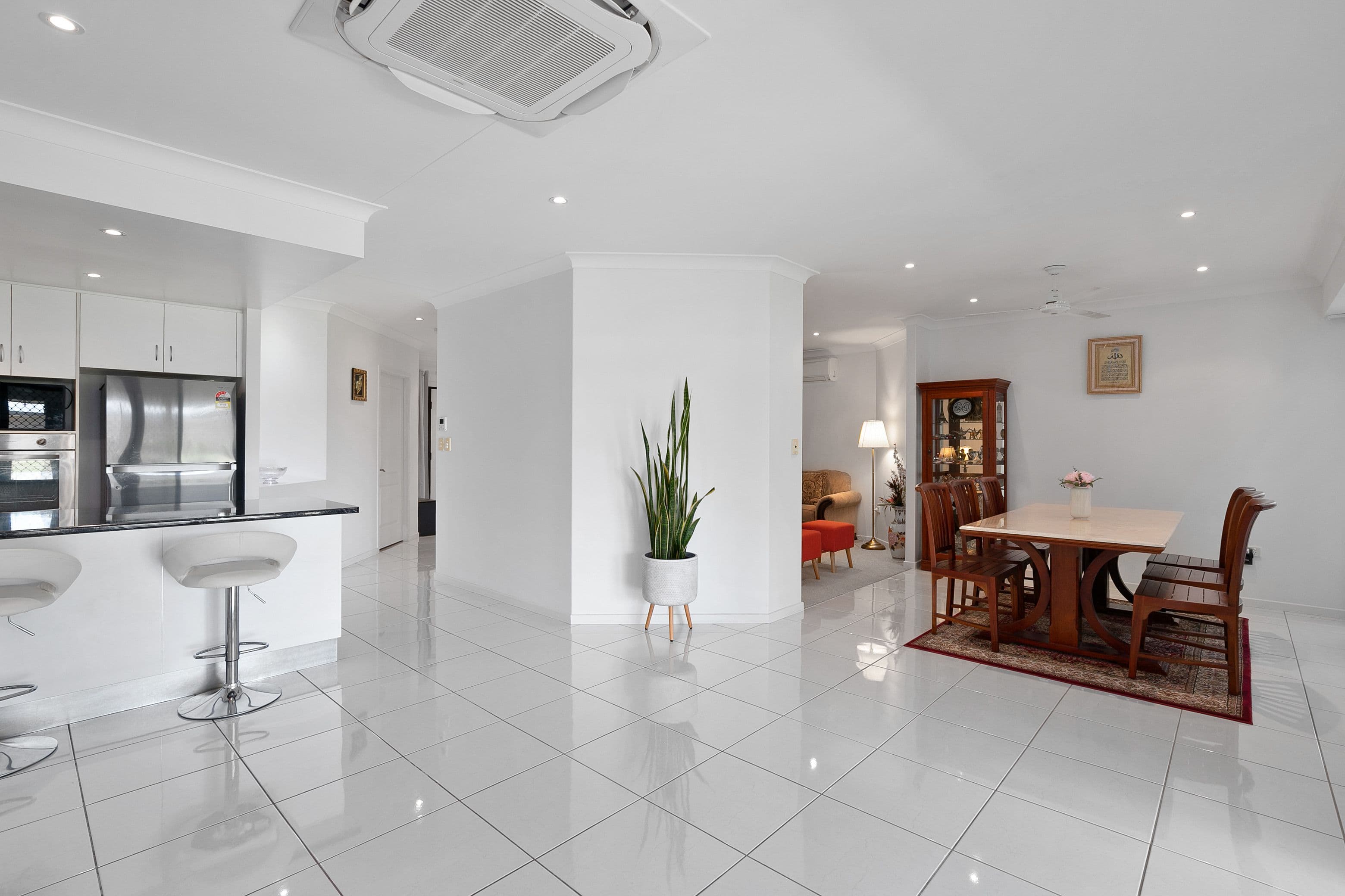 16 Rogers Street, Emerald QLD 4720, Emerald - Thumbnail 8