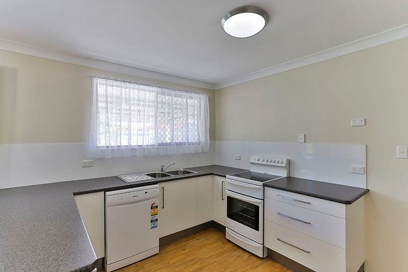 21 Sampson Street, WILSONTON QLD 4350, Wilsonton - Thumbnail 5