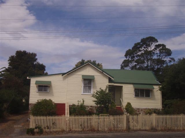 22 Albany Highway, MOUNT BARKER WA 6324, Mount Barker - Image 1