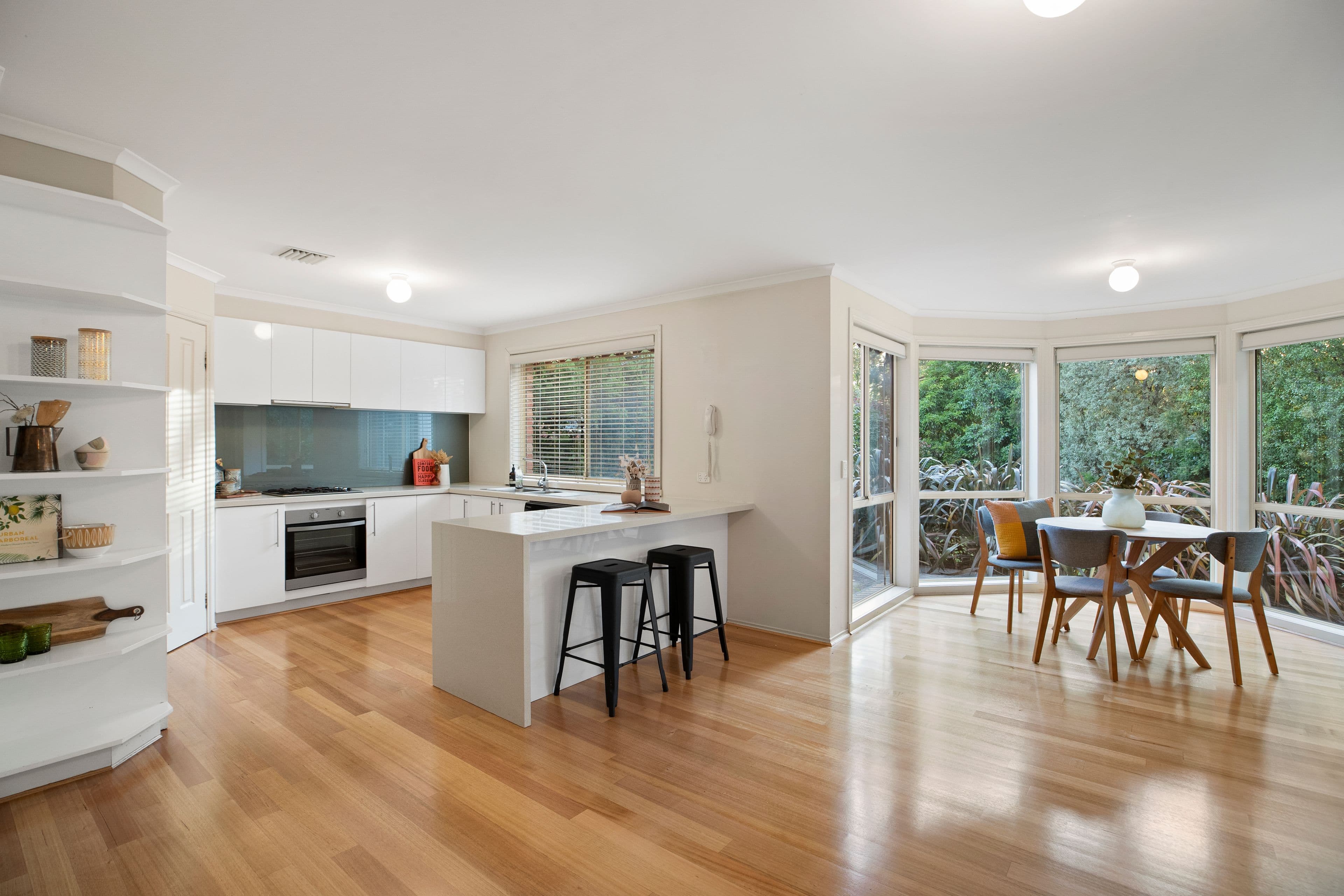8 Crest Court, The Basin VIC 3154, The Basin - Thumbnail 3