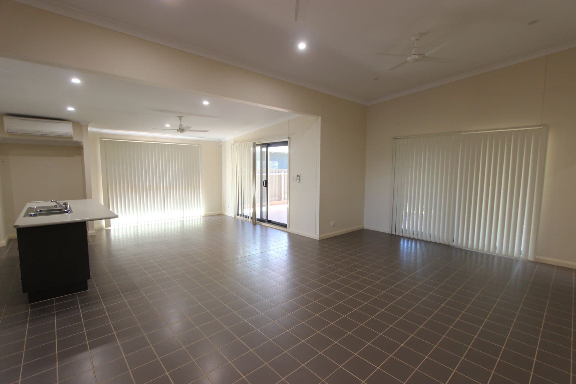 9 Heron Loop, Nickol WA 6714, Nickol - Thumbnail 2