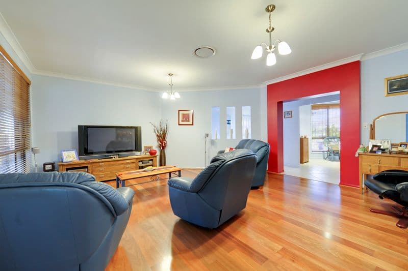 8 Lily Circuit, KURABY QLD 4112, Kuraby - Thumbnail 2
