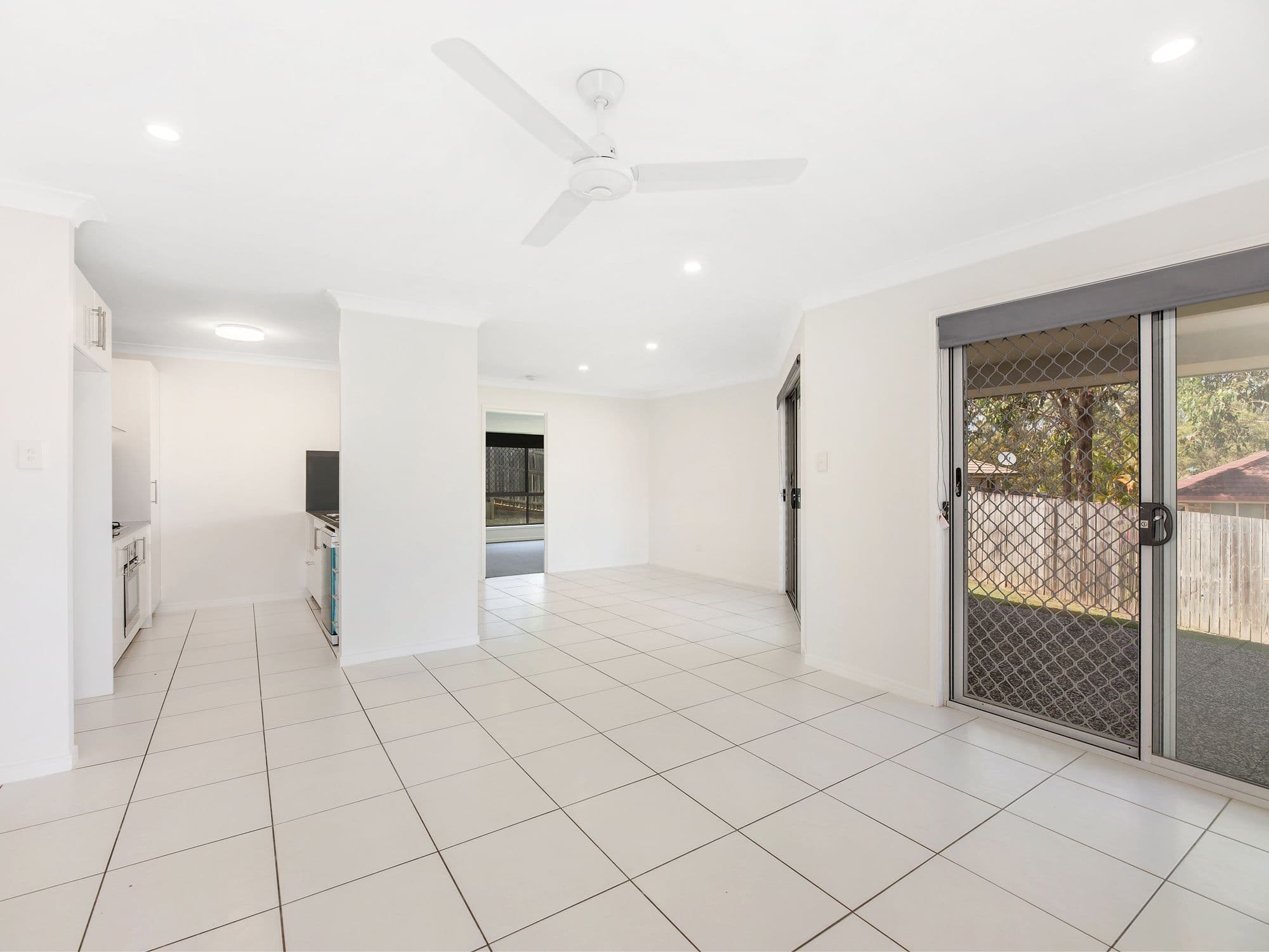 18 Brentwood Drive, Bundamba QLD 4304, Bundamba - Thumbnail 5
