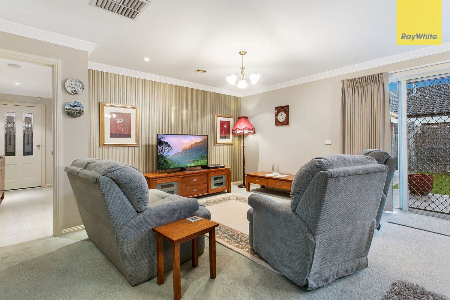 14 Newhaven Drive, Berwick VIC 3806, Berwick - Thumbnail 3