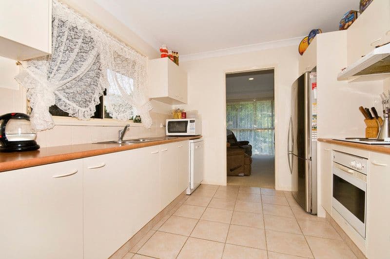 23 Water Gum Street, ELANORA QLD 4221, Elanora - Thumbnail 4