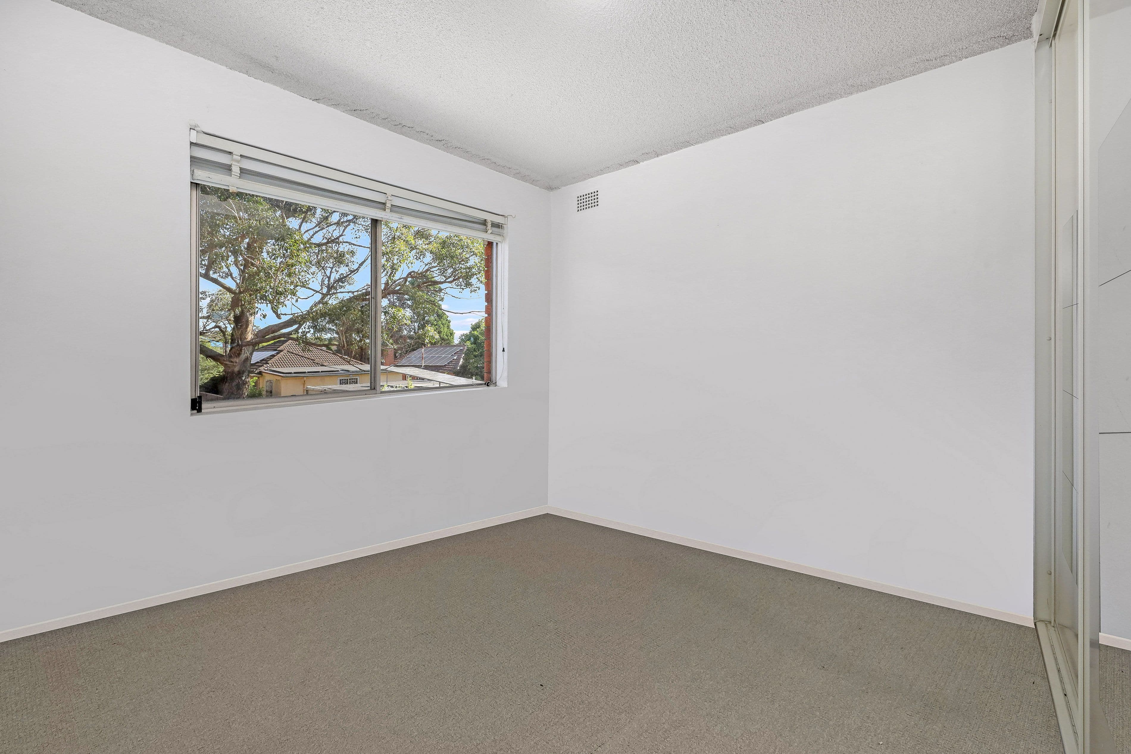 17 Thurlow Street, Riverwood NSW 2210, Riverwood - Thumbnail 5