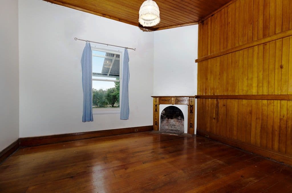24 Conrad Street, Warwick QLD 4370, Warwick - Thumbnail 5