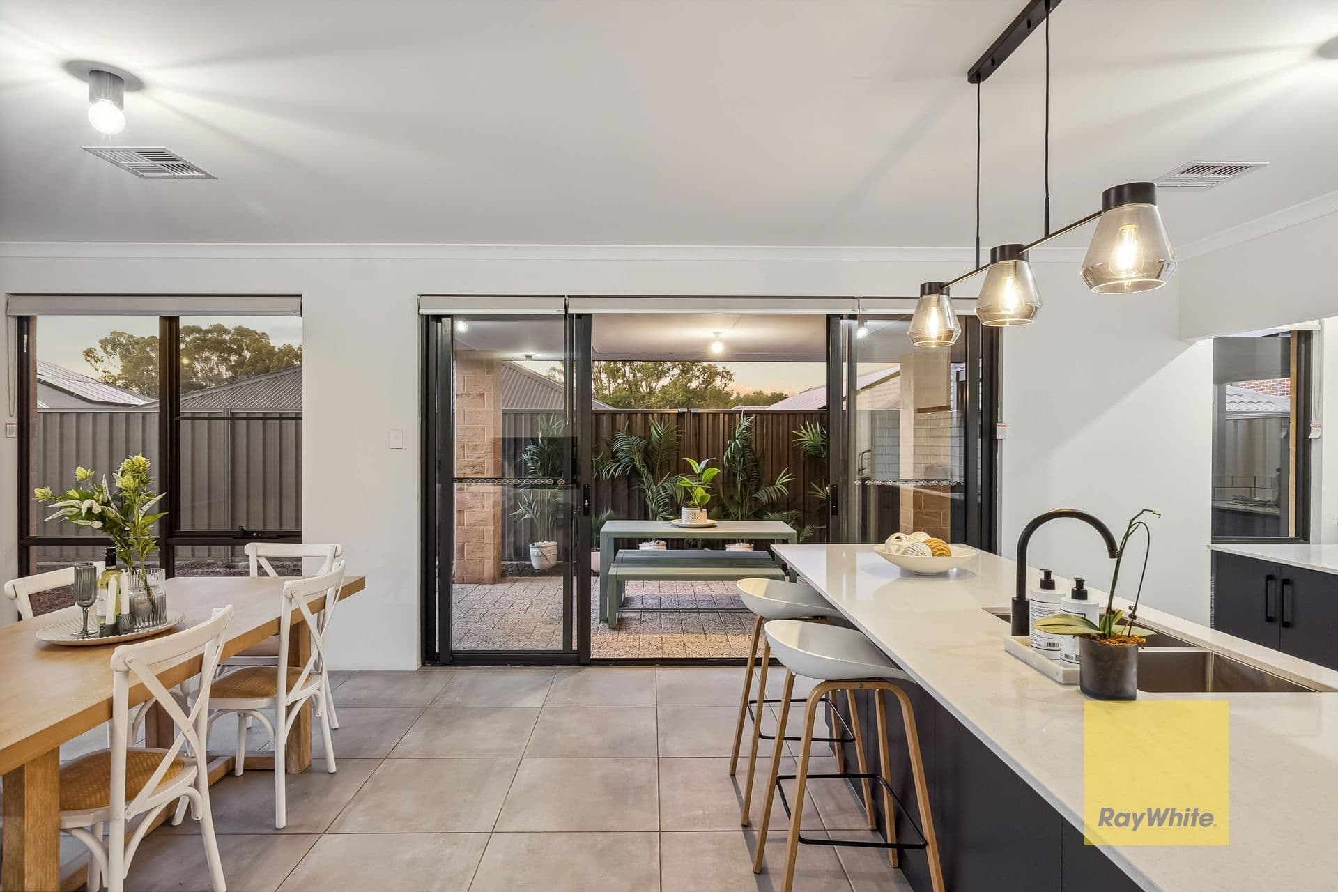 80 Denmark Loop, South Guildford WA 6055, South Guildford - Thumbnail 4