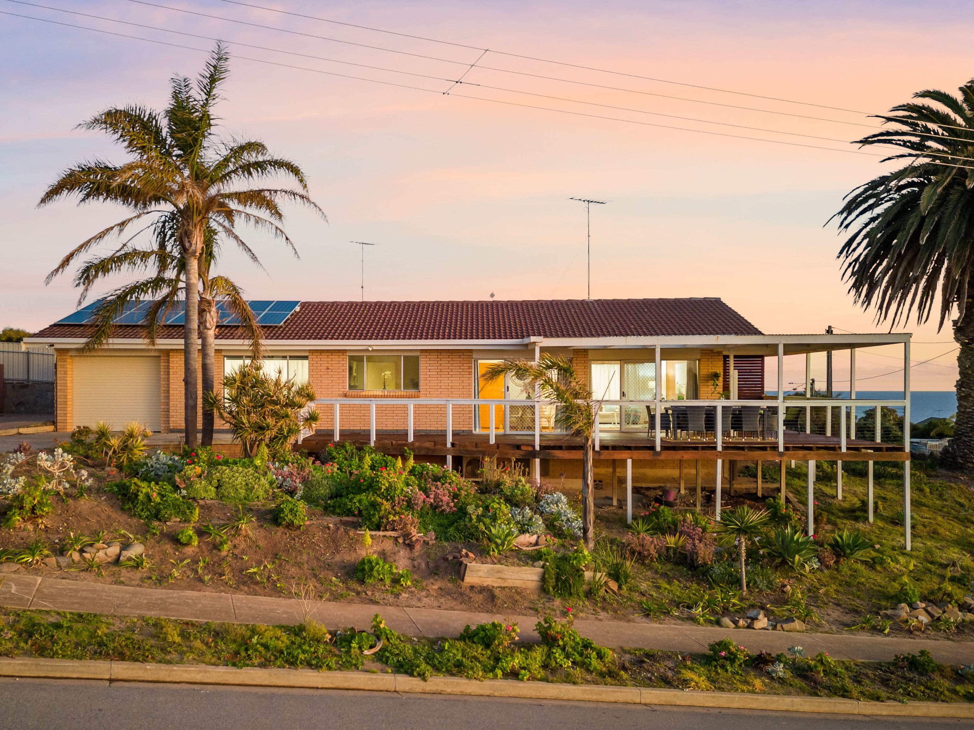 2 Murnada Street, Hallett Cove SA 5158, Hallett Cove - Thumbnail 2
