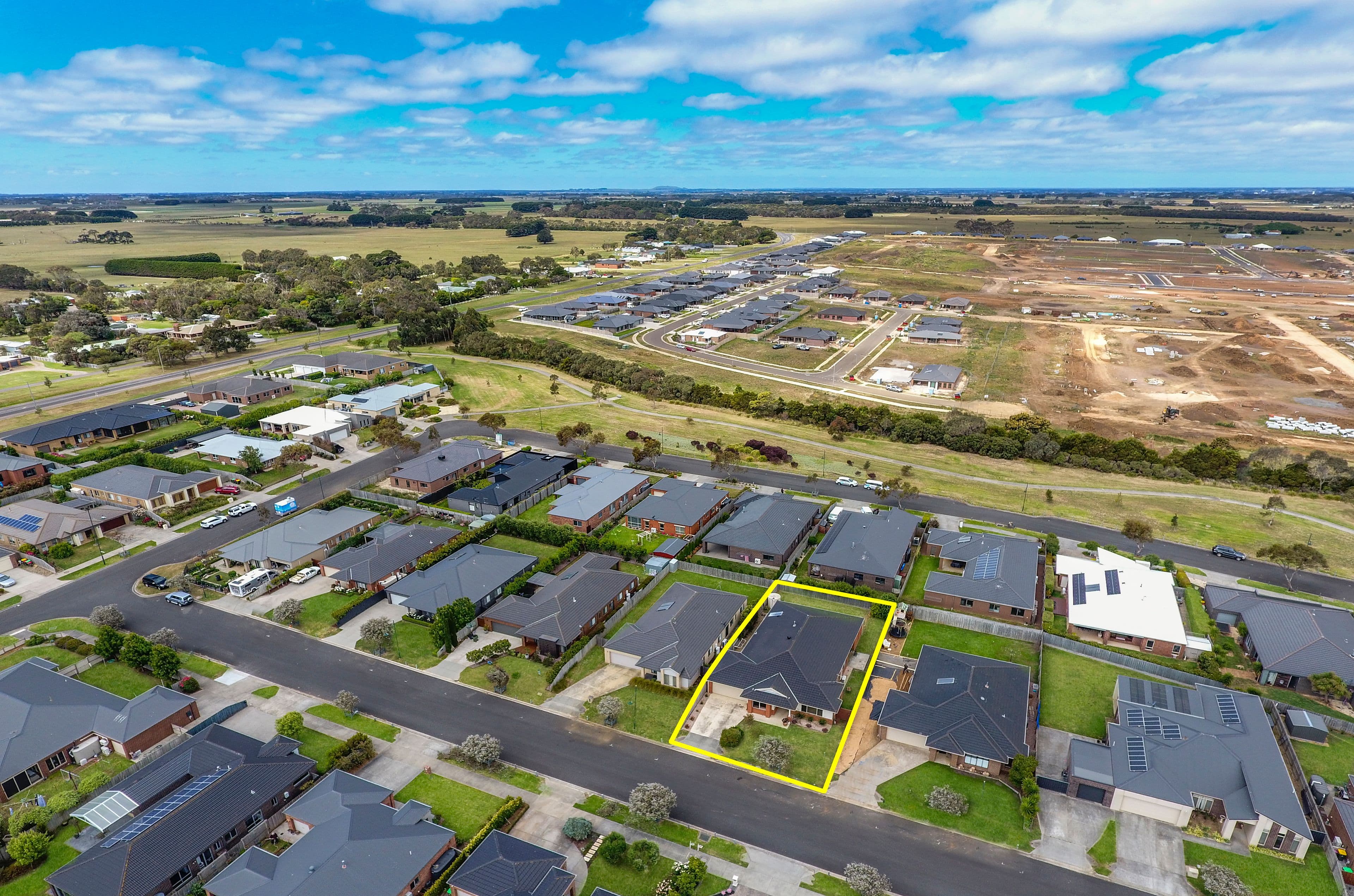 11 Wells Street, Warrnambool VIC 3280, Warrnambool - Thumbnail 2