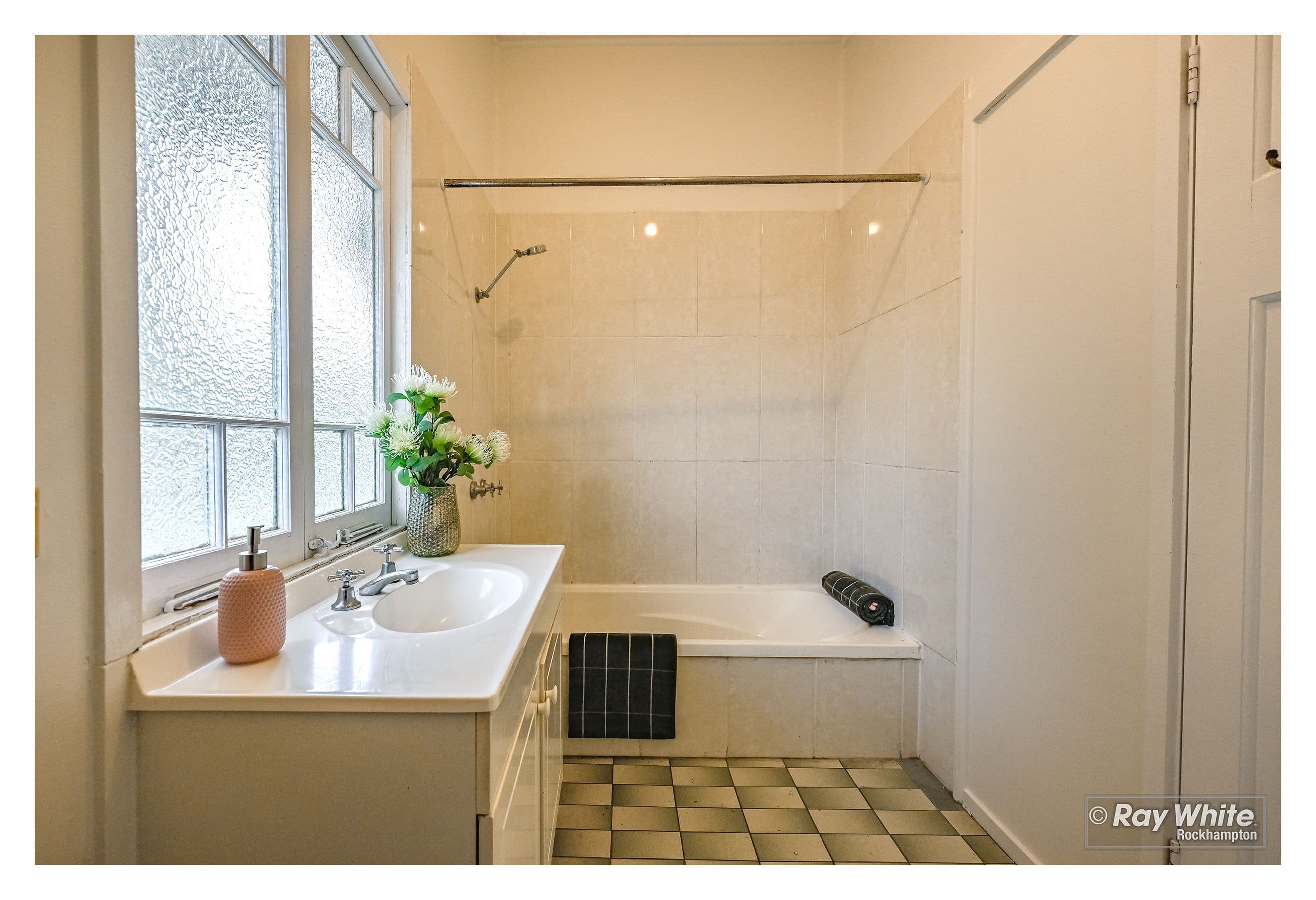 149 Denham Terrace, Allenstown QLD 4700, Allenstown - Thumbnail 5