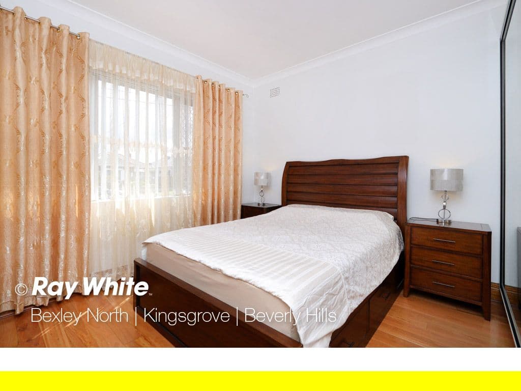 19 Simmons Road, Kingsgrove NSW 2208, Kingsgrove - Thumbnail 4