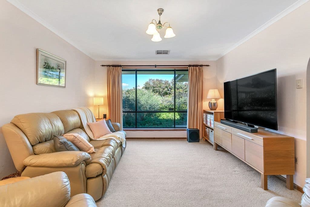 73 Delta Crescent, Aberfoyle Park SA 5159, Aberfoyle Park - Thumbnail 3