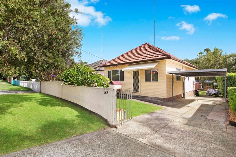 38 Tennyson Road, CROMER NSW 2099, Cromer - Thumbnail 2