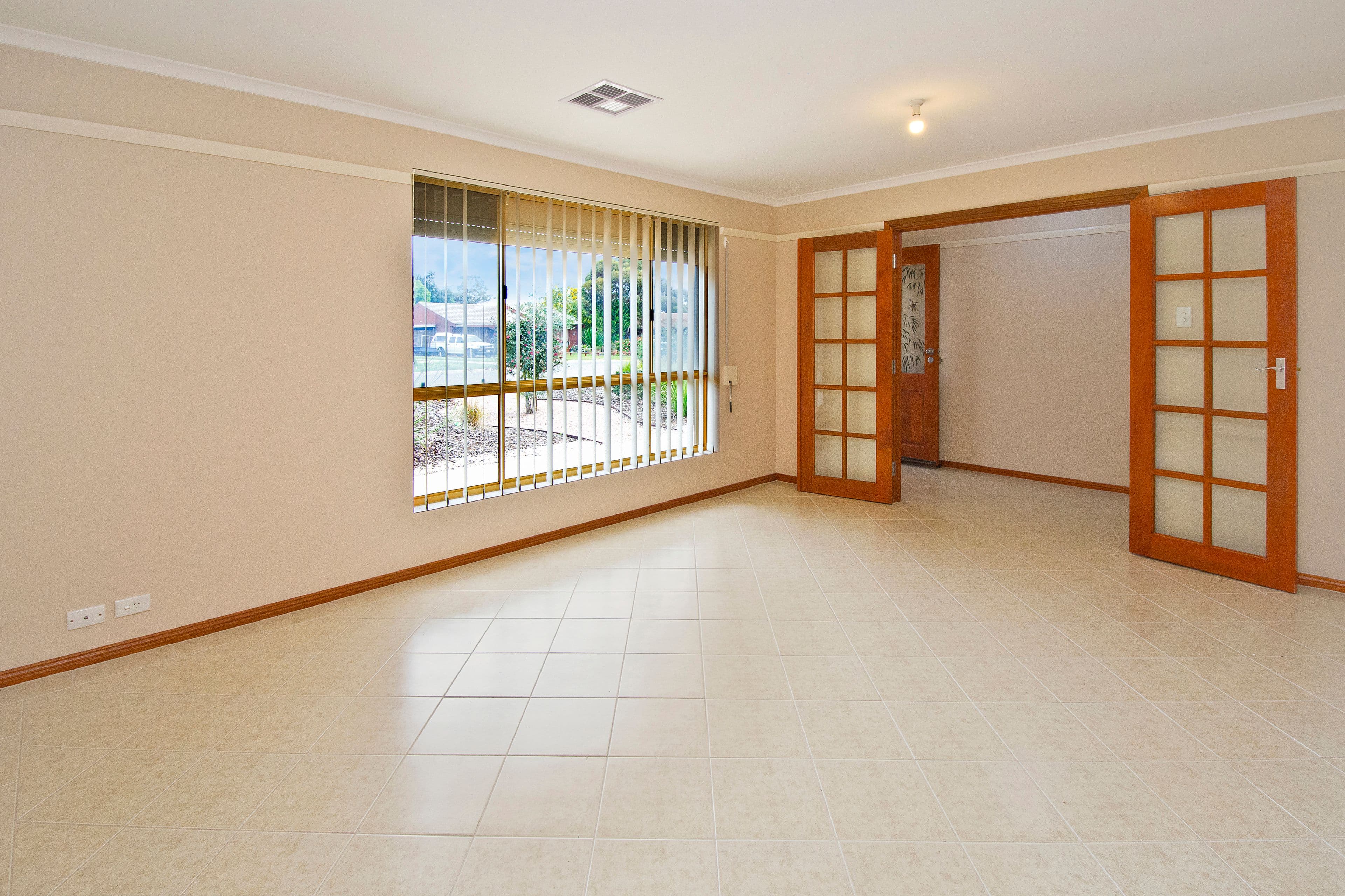 6 Cardiff Court, Craigmore SA 5114, Craigmore - Thumbnail 3